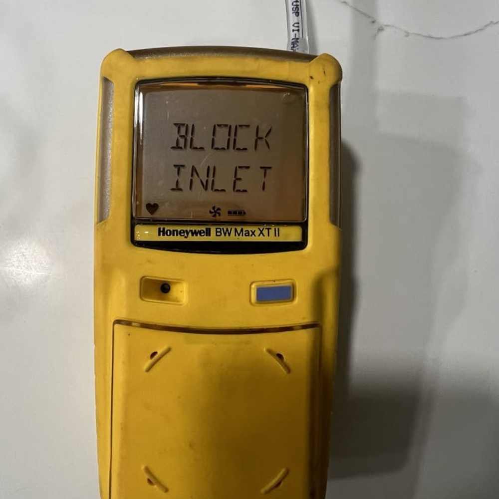 Honeywell BW Max XT II Industrial Safety Gas Detector